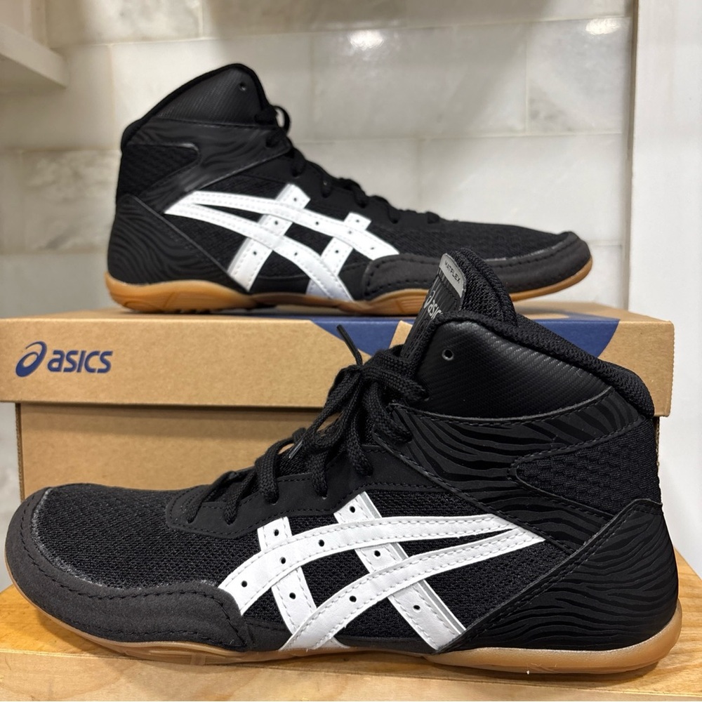 Asics Matflex 7 Men's Wrestling Martial Art Shoes Size 8.5 Blk/Wht 1081A051-001